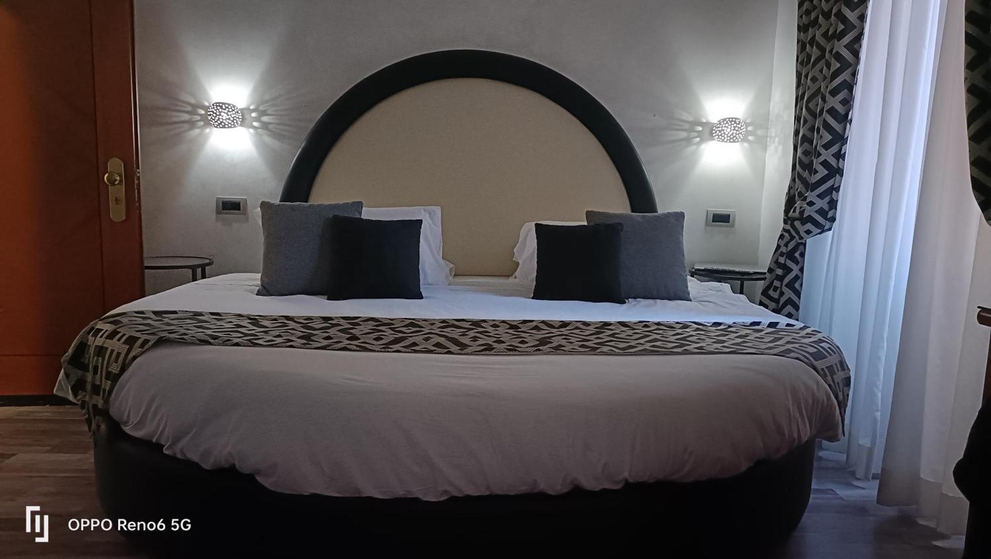 Отель House 4 Mori Рим Экстерьер фото
