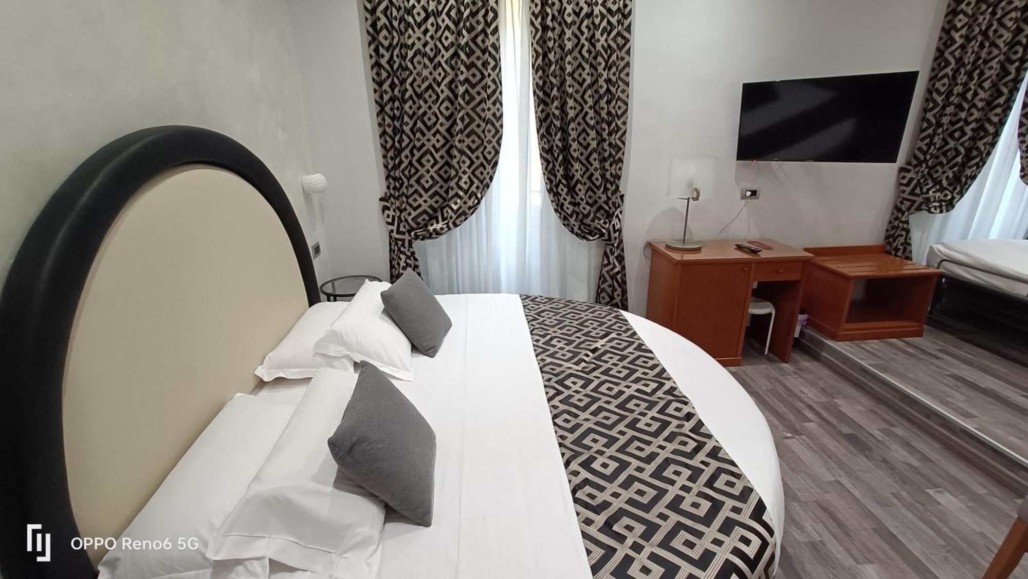 Отель House 4 Mori Рим Экстерьер фото