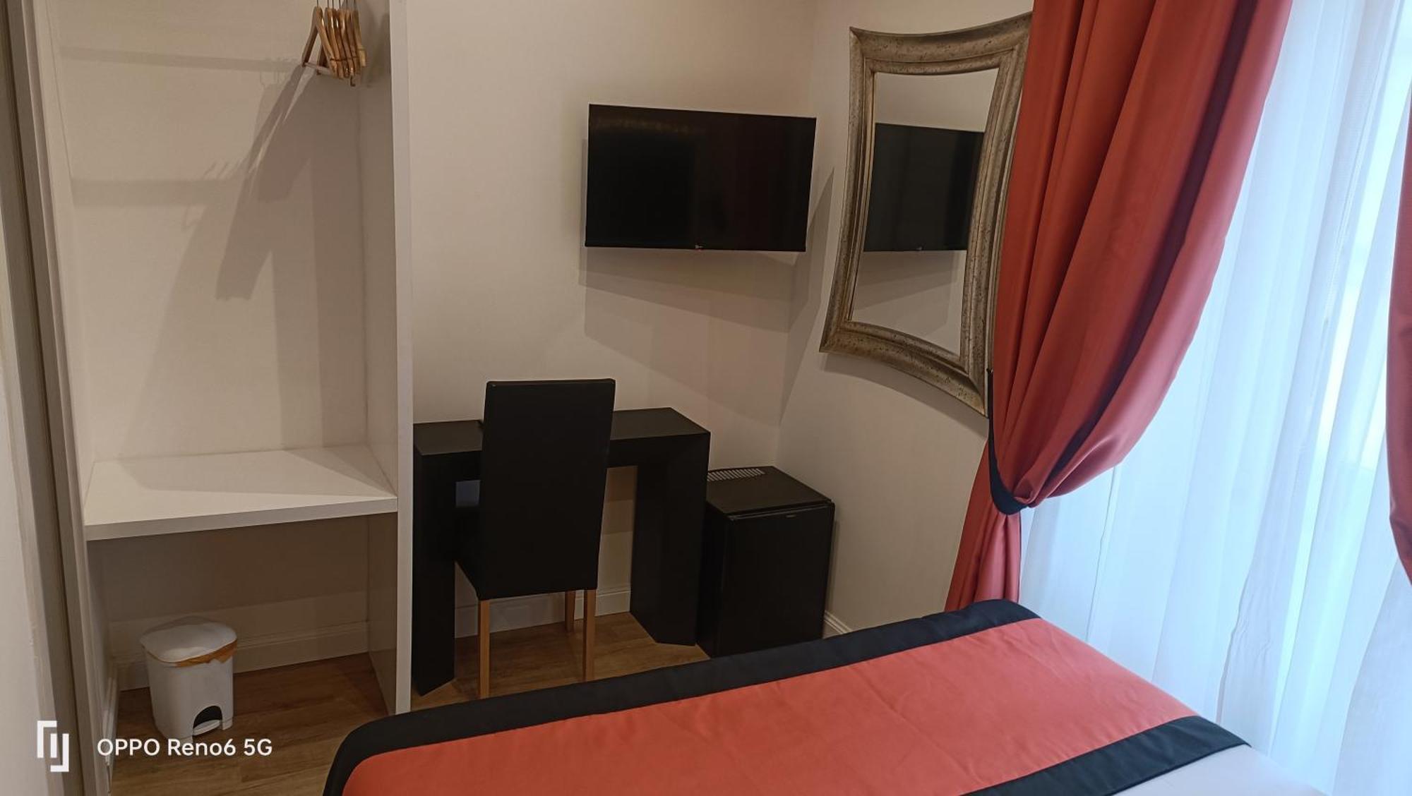 Отель House 4 Mori Рим Экстерьер фото
