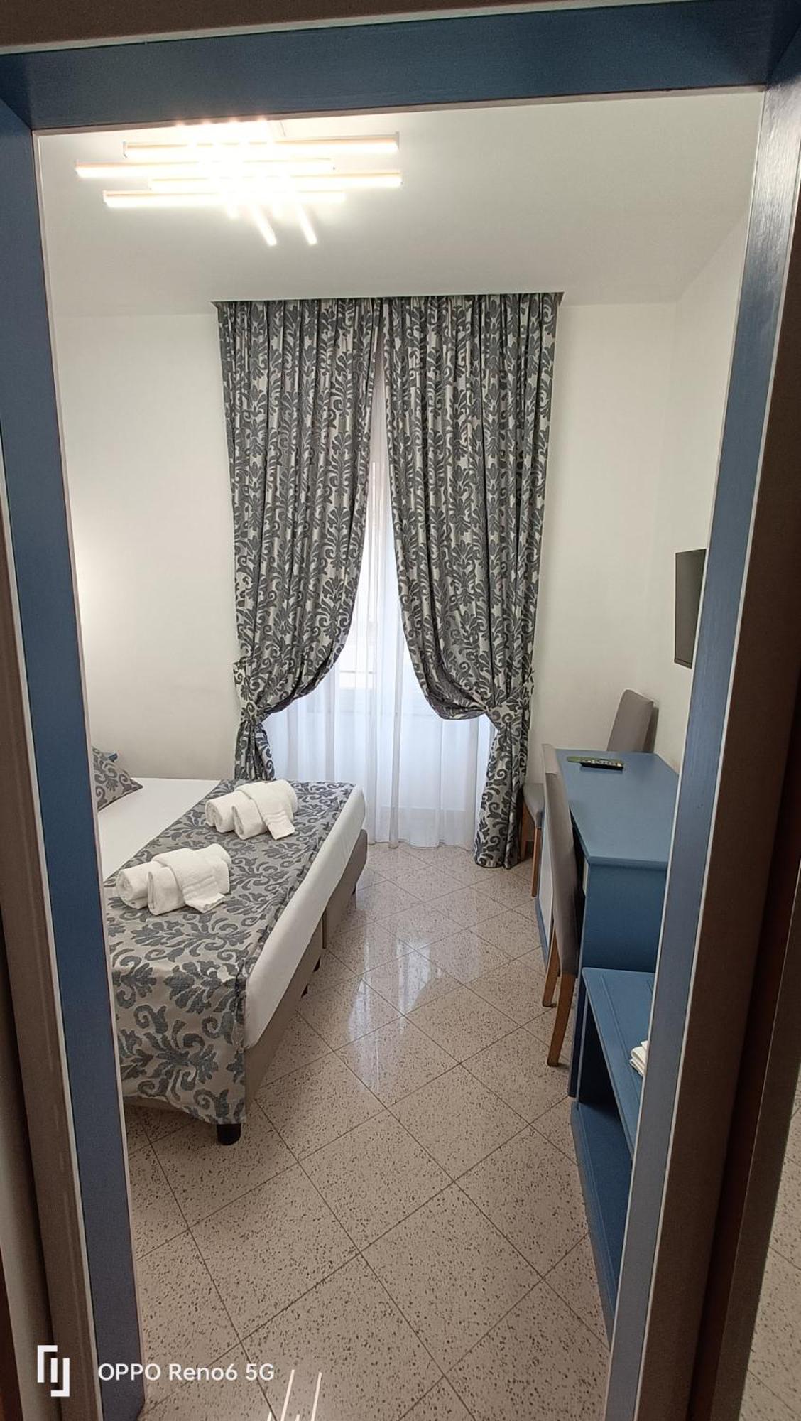 Отель House 4 Mori Рим Экстерьер фото