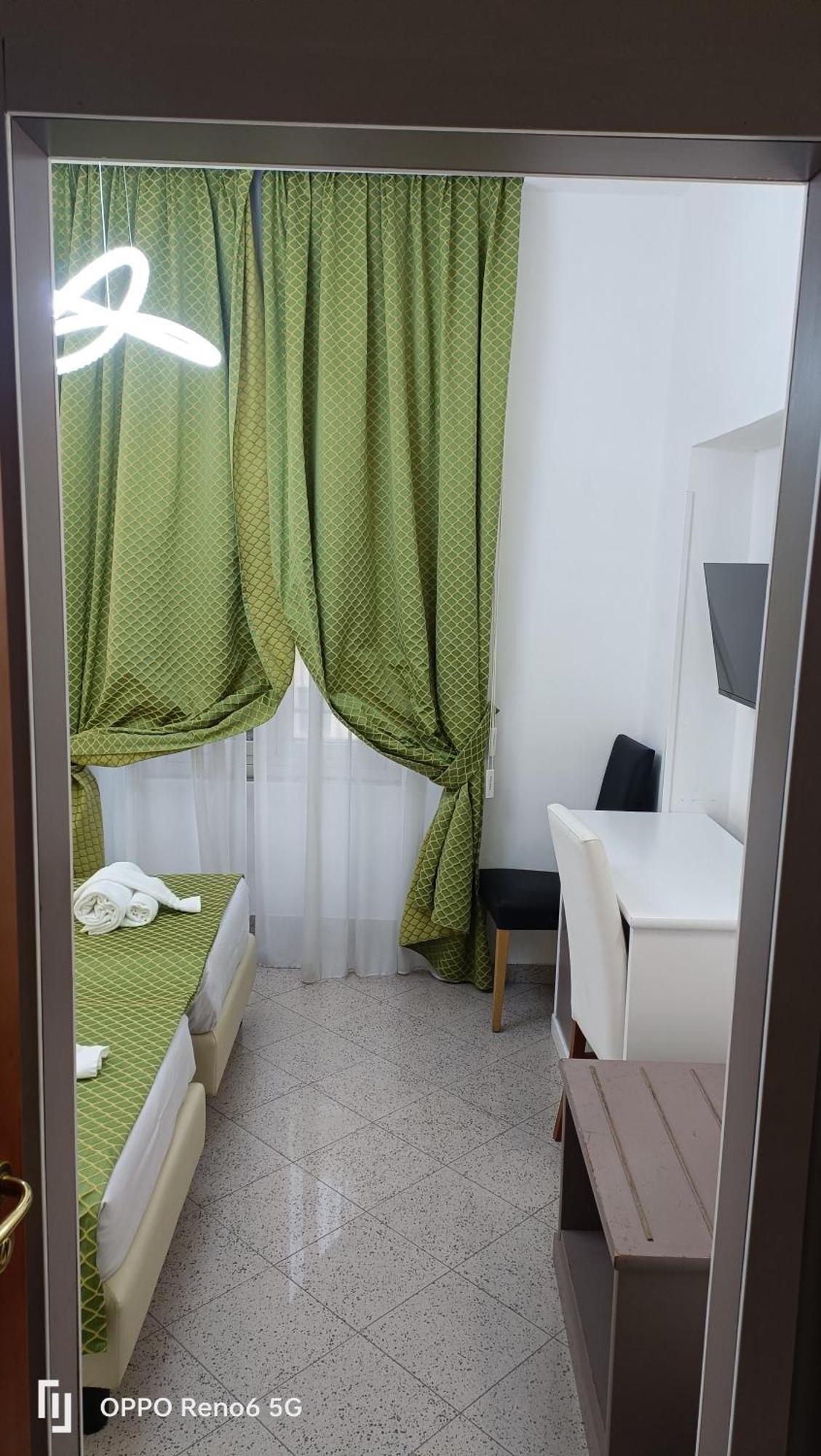 Отель House 4 Mori Рим Экстерьер фото