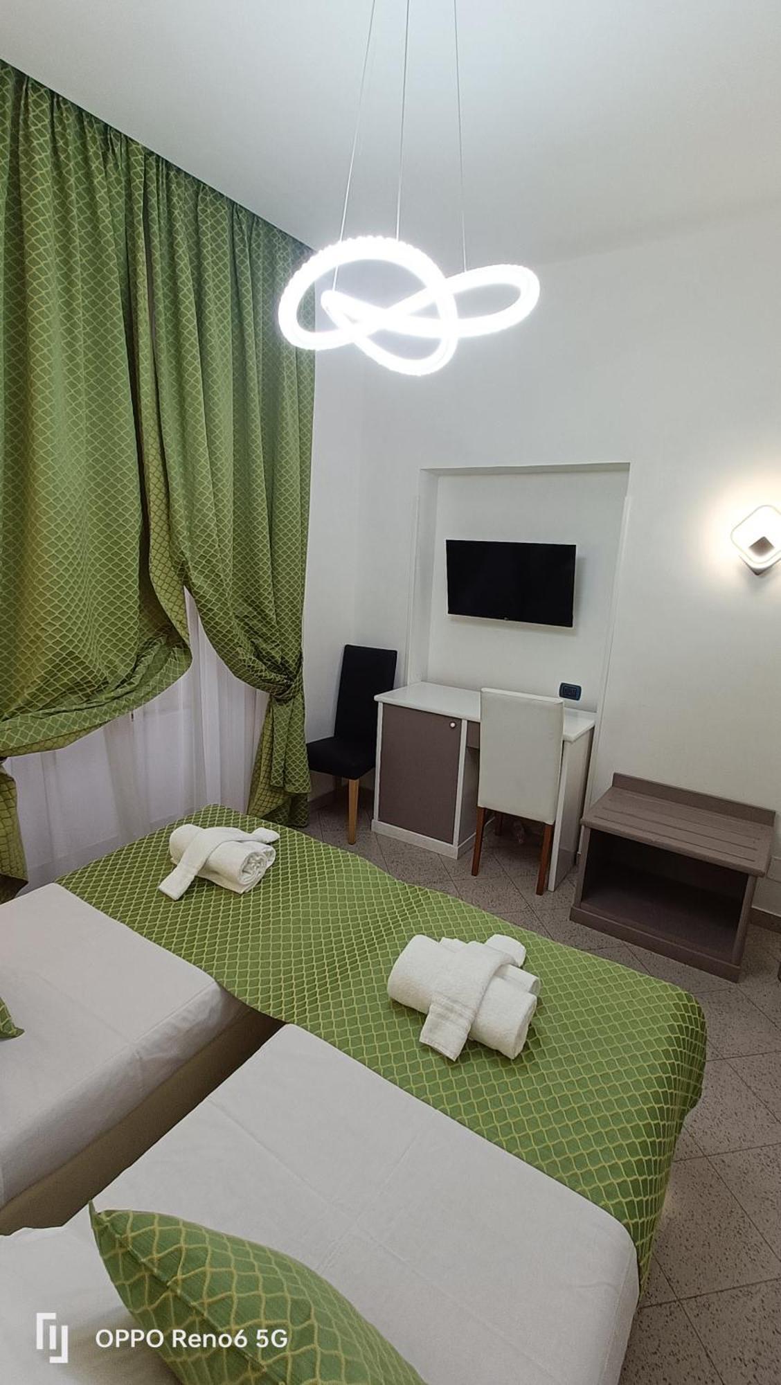 Отель House 4 Mori Рим Экстерьер фото